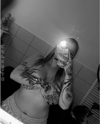 Annalenaaa image