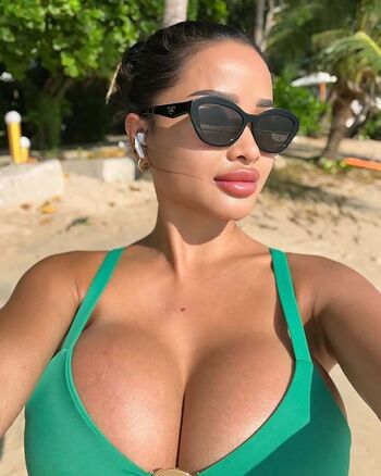 Annastasya hakim 1 image