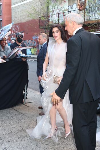 Anne hathaway page 11 image