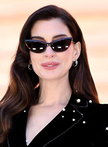 Anne hathaway page 3 image
