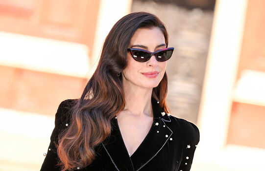 Anne hathaway page 3 image