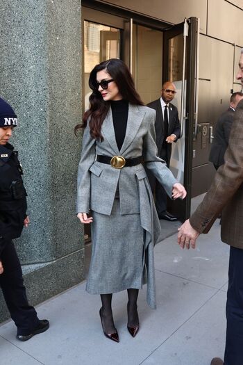 Anne hathaway page 2 image
