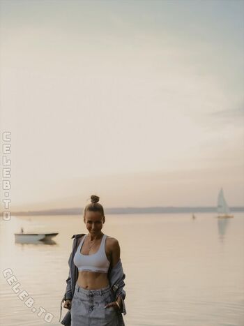 Annemarie carpendale image
