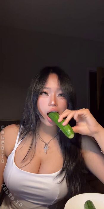 Annie zheng image
