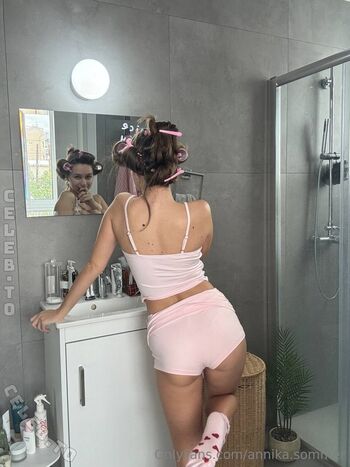 Annika sommer image