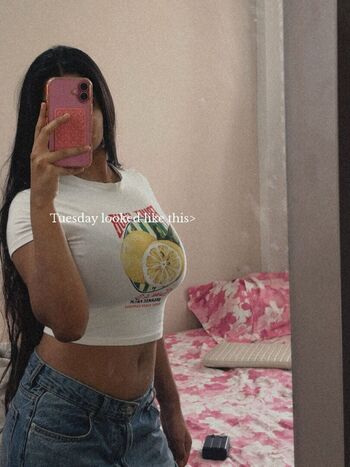 Anushka deokate image