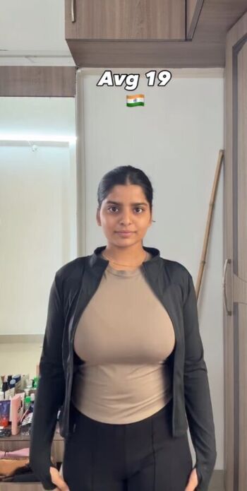 Anushka deokate image