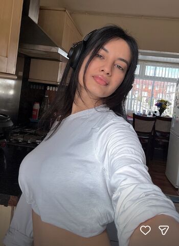 Archana kunwar image