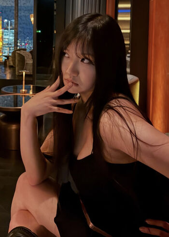 Aria saki image
