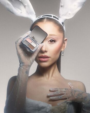 Ariana grande image
