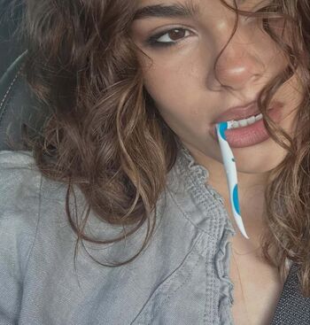 Ariana greenblatt image
