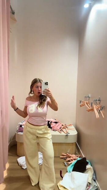 Ariana white page 5 image