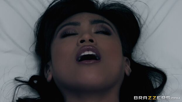 Ariella ferrera image