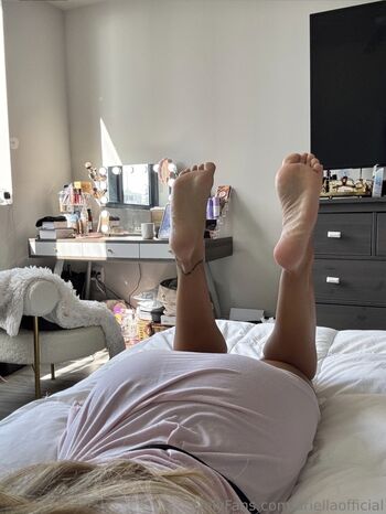 Ariella lindsay moreno image