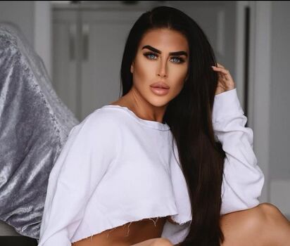 Ariella moreno image
