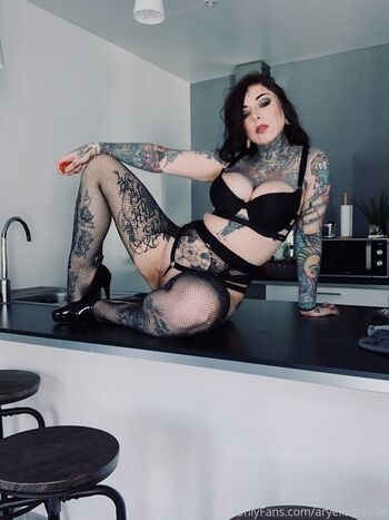 Aryella suicide image