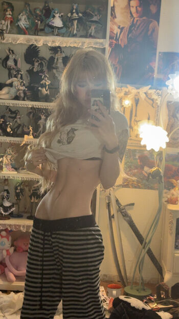 Ashisbees image