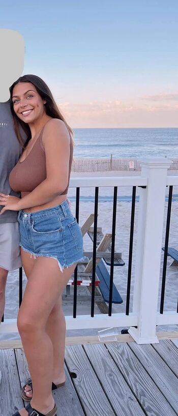 Ashleighmarchetti page 2 image