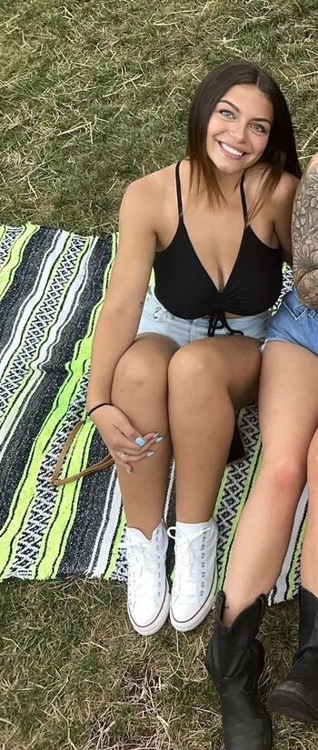 Ashleighmarchetti page 2 image