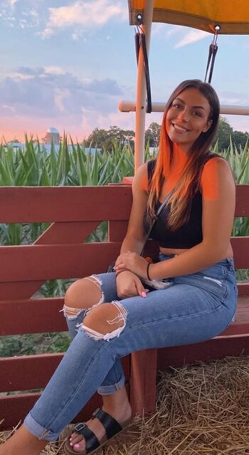 Ashleighmarchetti page 2 image