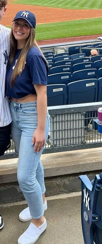 Ashleighmarchetti page 2 image