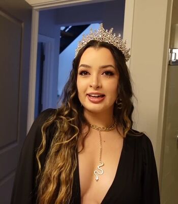 Ashley ippolito image