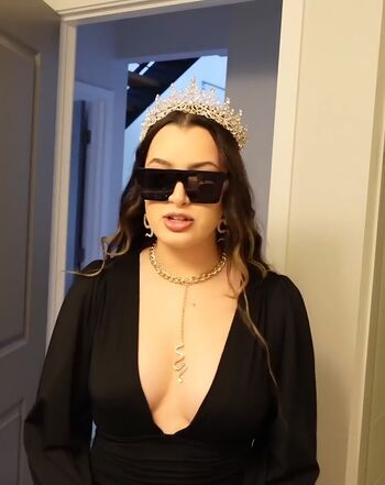 Ashley ippolito image