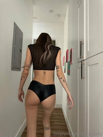 Ashley matheson smashedely 1 page 6 image