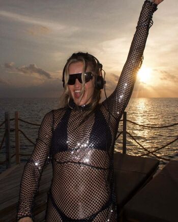 Ashley roberts image