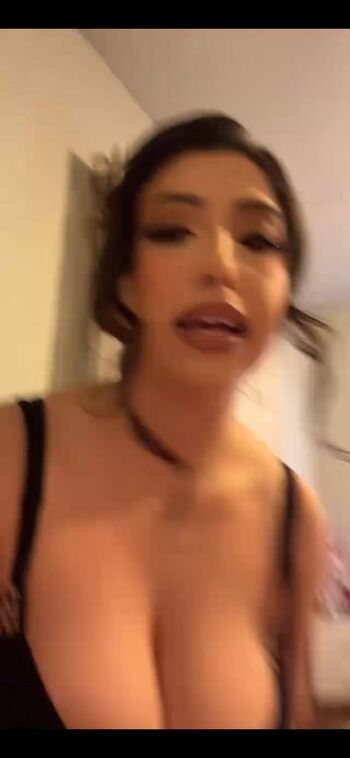 Ashleyarambulaa image