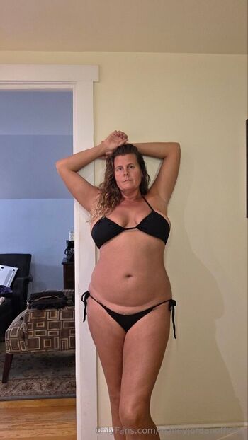 ashleyjordanofficial