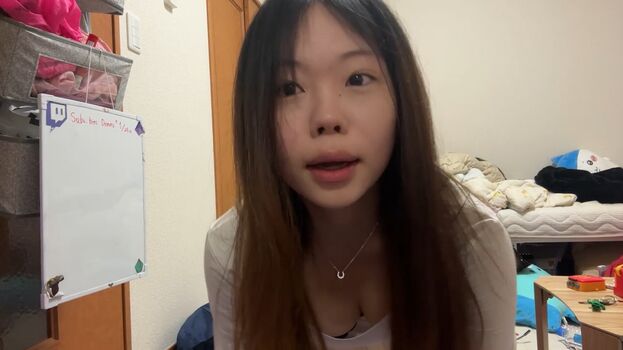 Asian streamers page 5 image