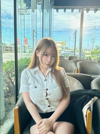 Asiasharkyx ig image
