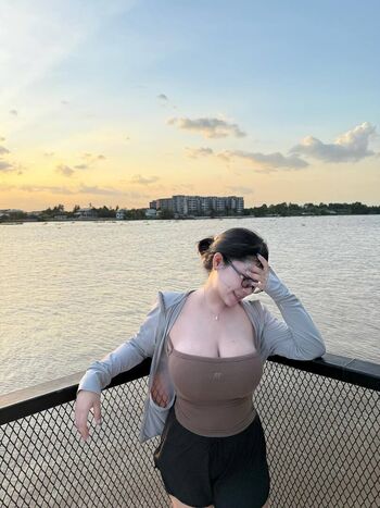 Asiasharkyx ig image
