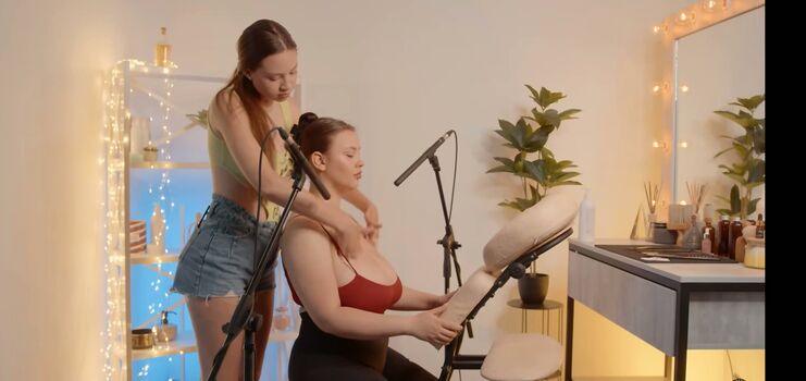 Asmr barber lady image