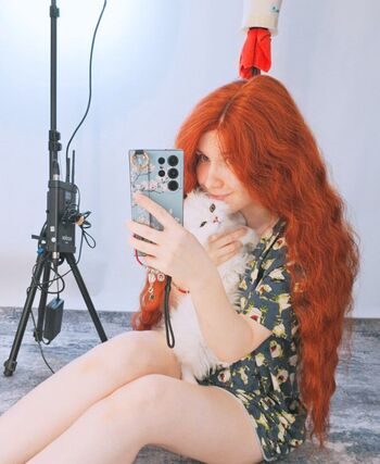 Asmr kittyklaw page 2 image