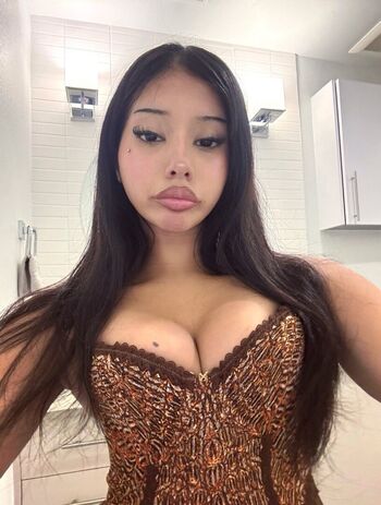 Athena4xo image