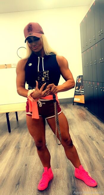 Aussiemusclebarbie 1 page 4 image
