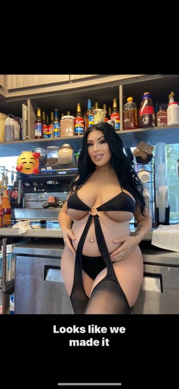 Ava alvares image