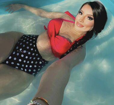 Ava calvo page 3 image