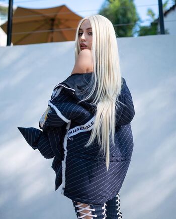 Ava Max