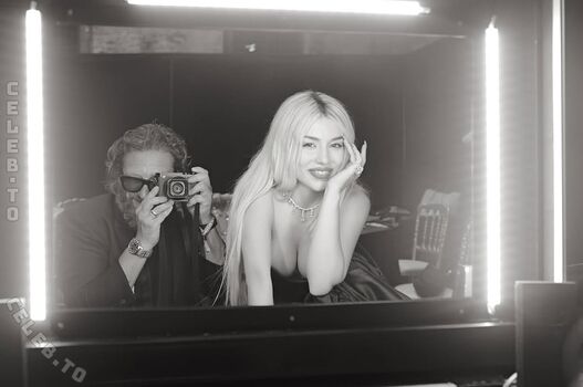 Ava max 1 page 2 image