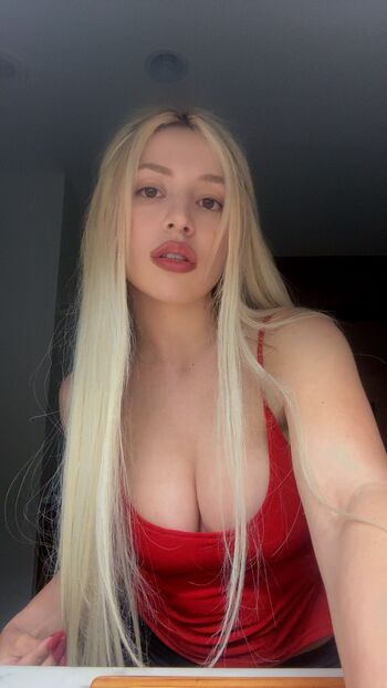 Ava max 1 image