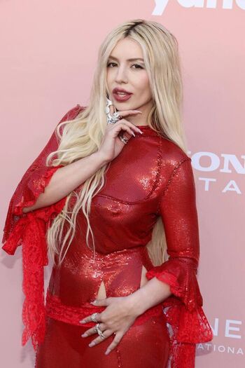 Ava max 1 page 3 image