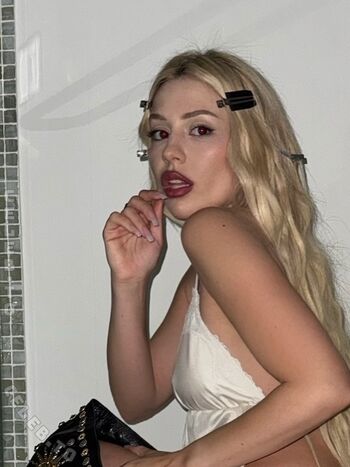 Ava max 1 page 3 image