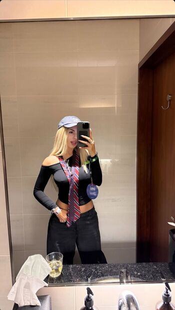 Ava max 1 page 2 image