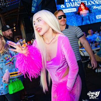 Ava max 1 image