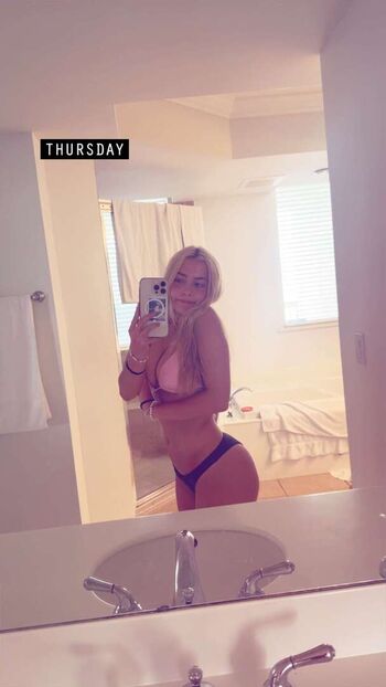 Ava nucci image