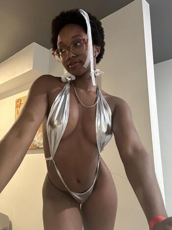 Ava v marie image