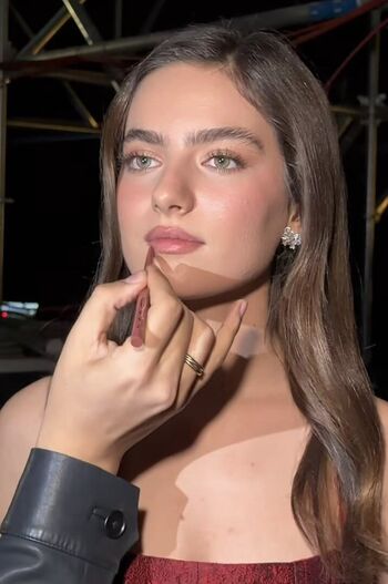 Ava yaman image